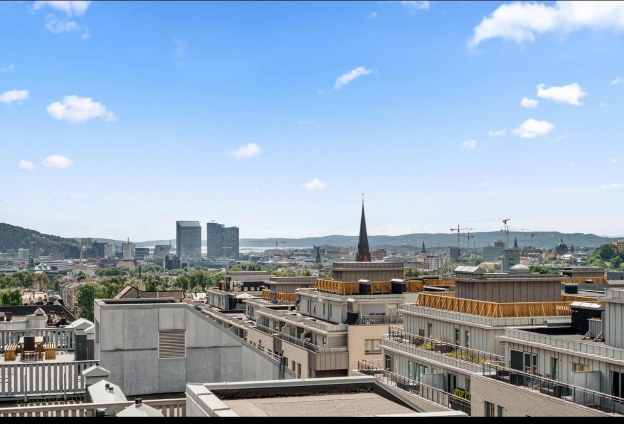 Luxurious Modern Room In Central Oslo - Eur 4K Expensive Bed And 82" Cinematic Tv 외부 사진