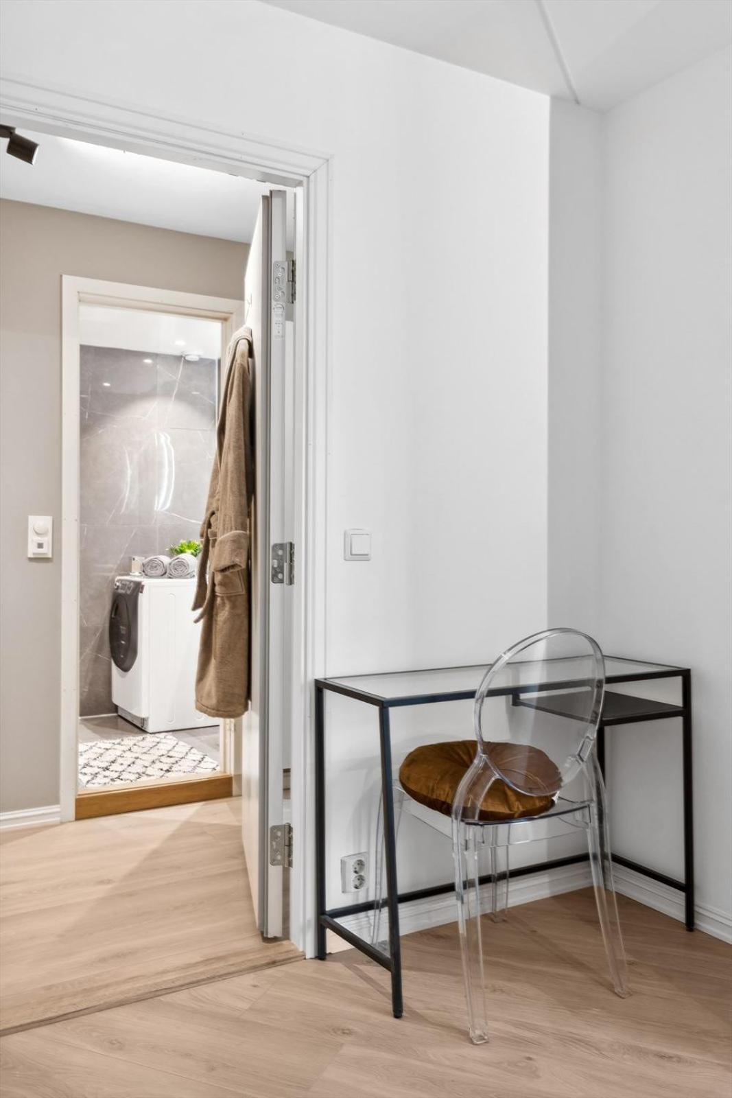 Luxurious Modern Room In Central Oslo - Eur 4K Expensive Bed And 82" Cinematic Tv 외부 사진