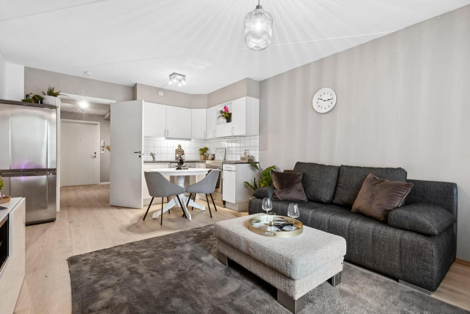 Luxurious Modern Room In Central Oslo - Eur 4K Expensive Bed And 82" Cinematic Tv 외부 사진