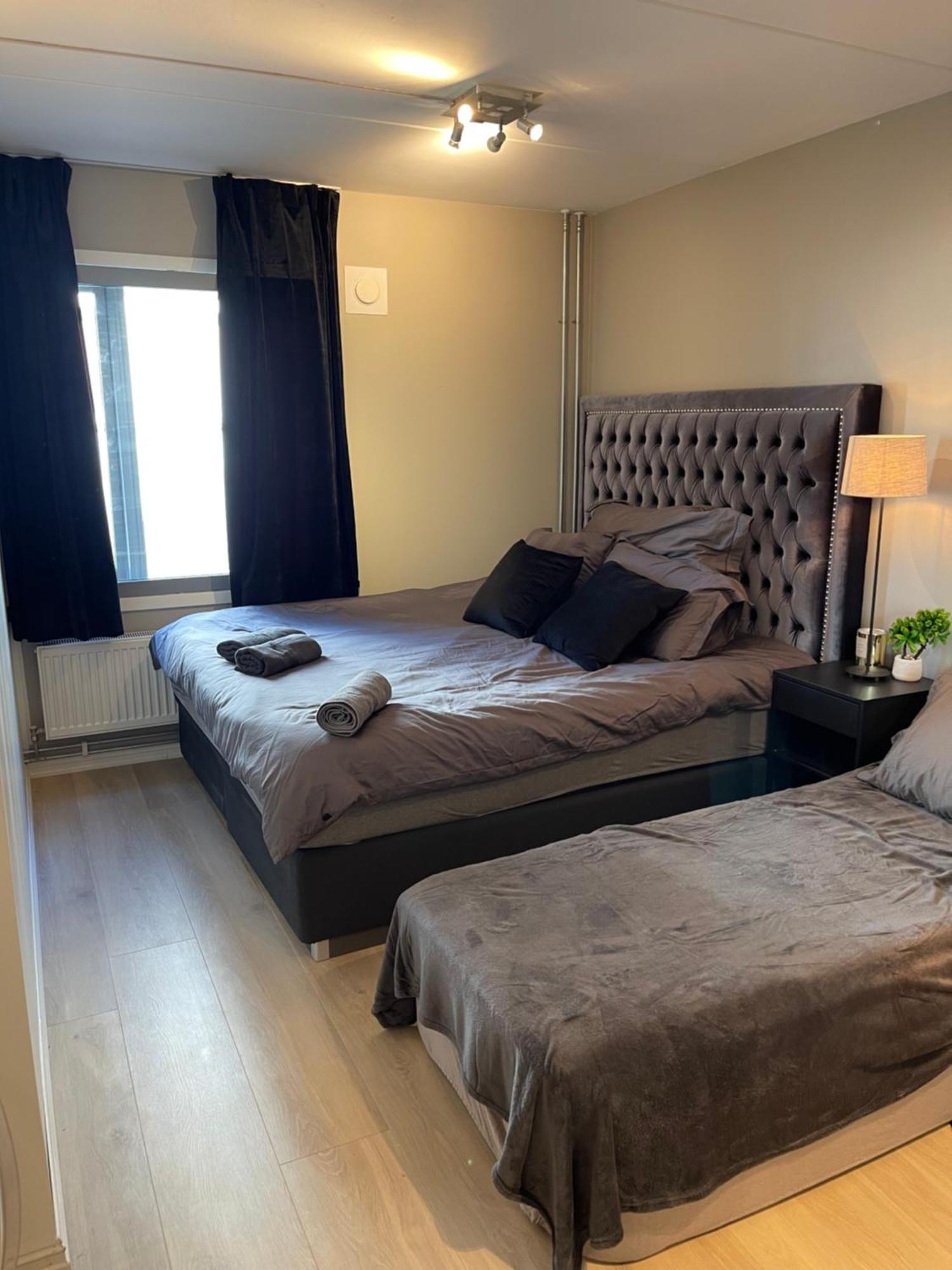 Luxurious Modern Room In Central Oslo - Eur 4K Expensive Bed And 82" Cinematic Tv 외부 사진