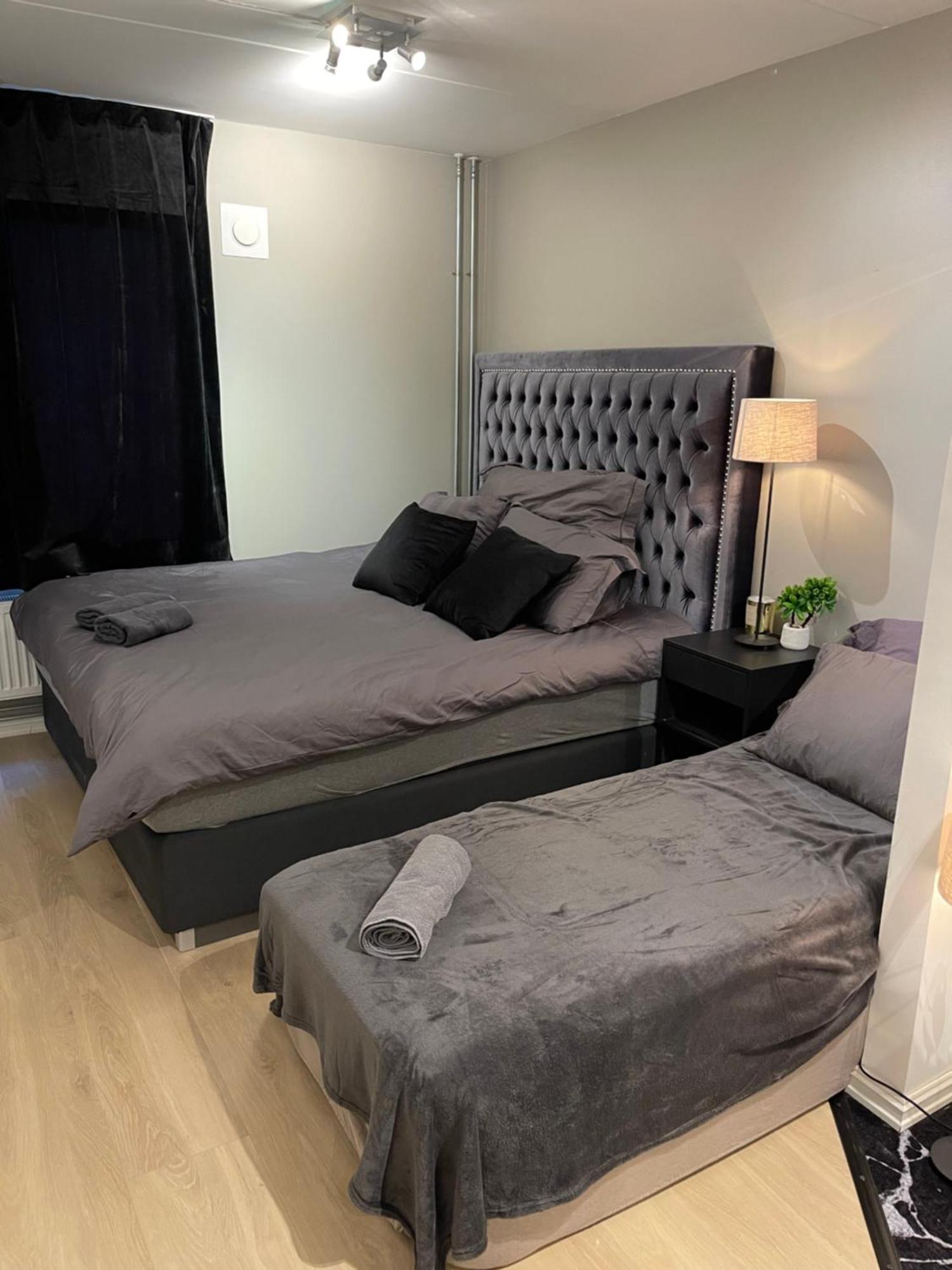 Luxurious Modern Room In Central Oslo - Eur 4K Expensive Bed And 82" Cinematic Tv 외부 사진